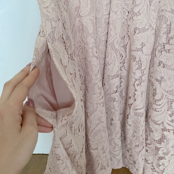 Burberry Lace Cocktail Dress. Size 8 US - Picture 9 of 10